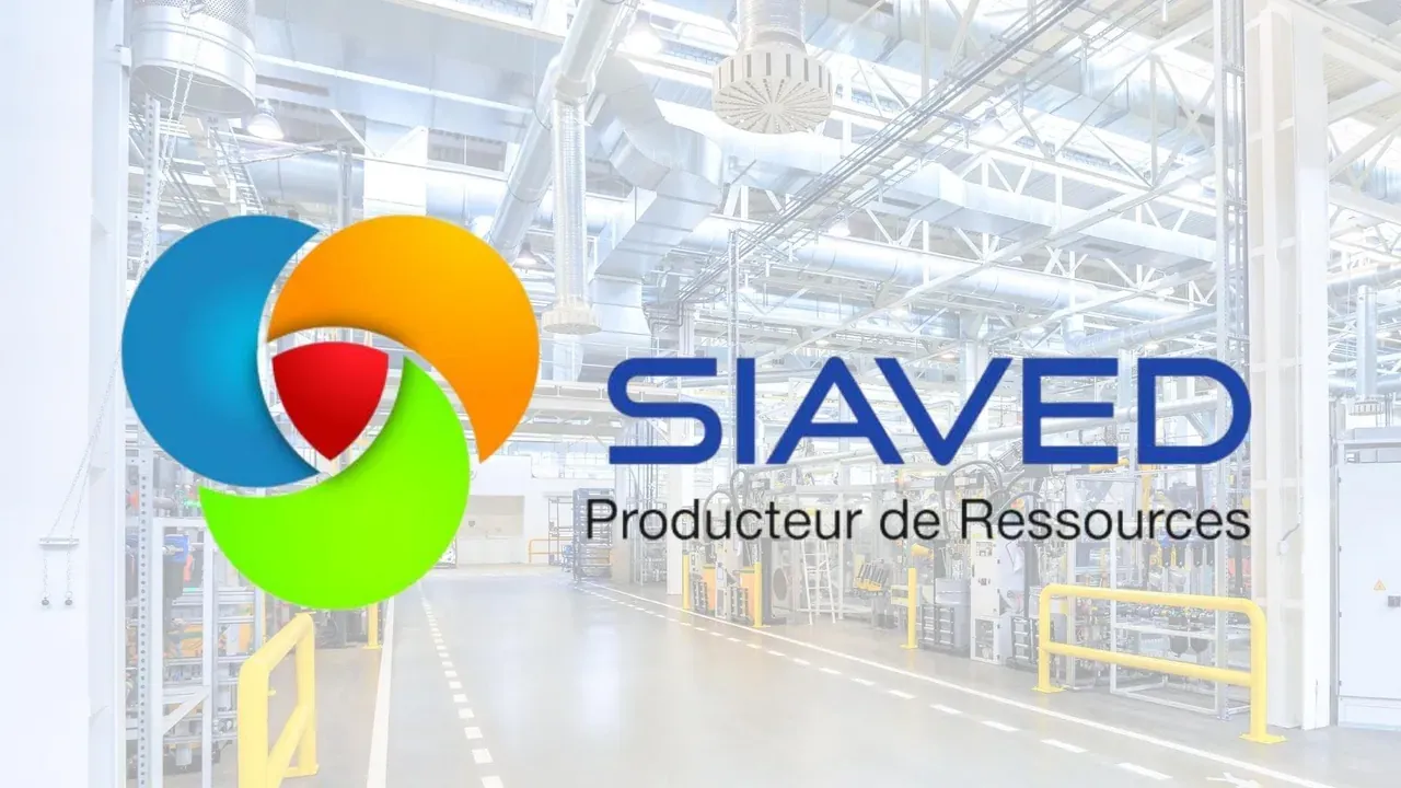 The SIAVED logo and “Producteur de ressources” tagline over a view of a sorting plant